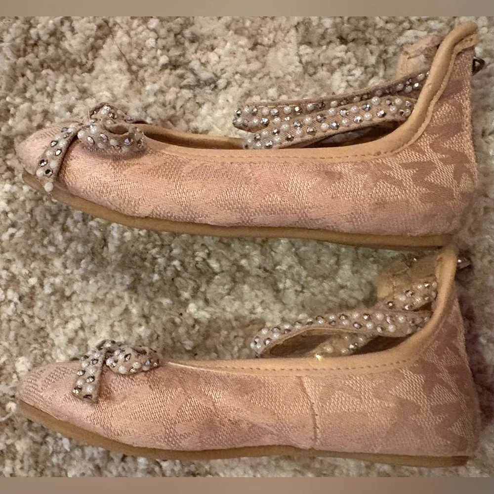 3/$15 Michael Kors Baby Kids Dress Shoes in Pink with Pearls